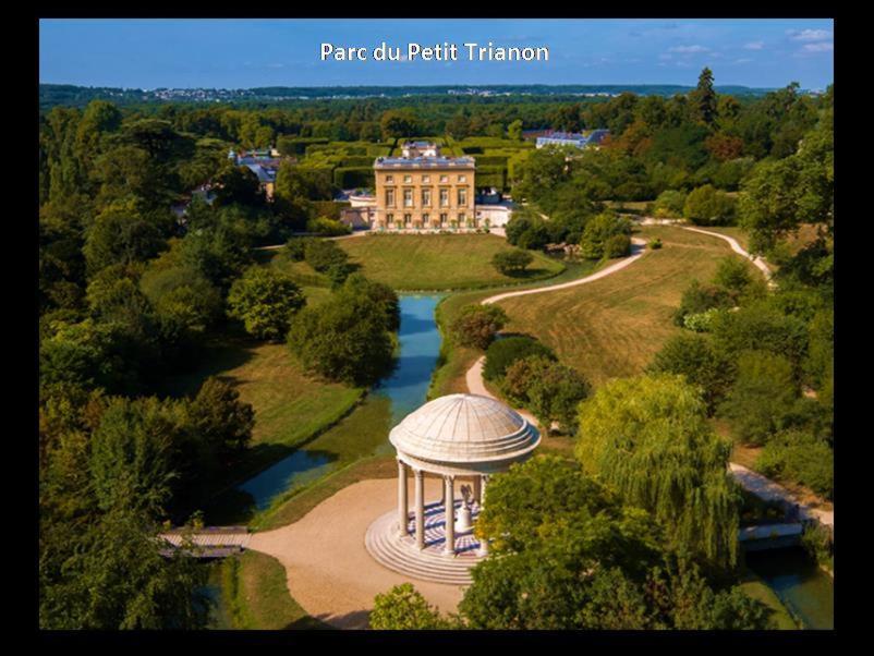 ベルサイユAu Petit Trianon Bleuアパートメント エクステリア 写真